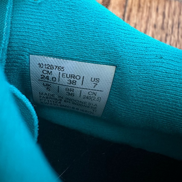 Asics Women's Novablast 5 Running Shoes - Size 7 (US) - Picture 9 of 9